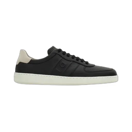 Low-Top Sneaker
