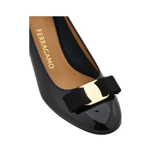 Vara Bow Block Heel Pump