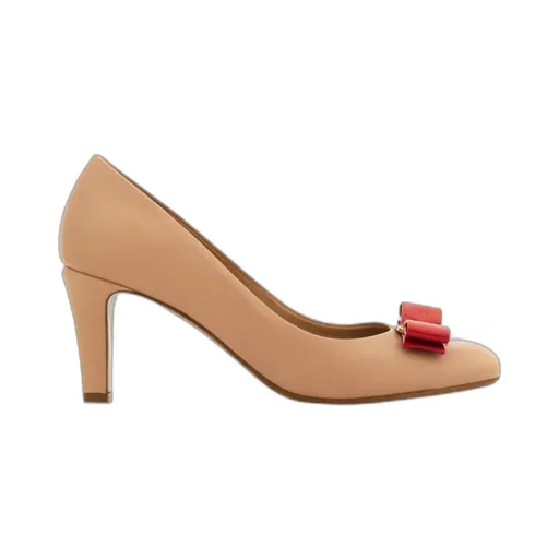 Vara Bow Pump Shoe