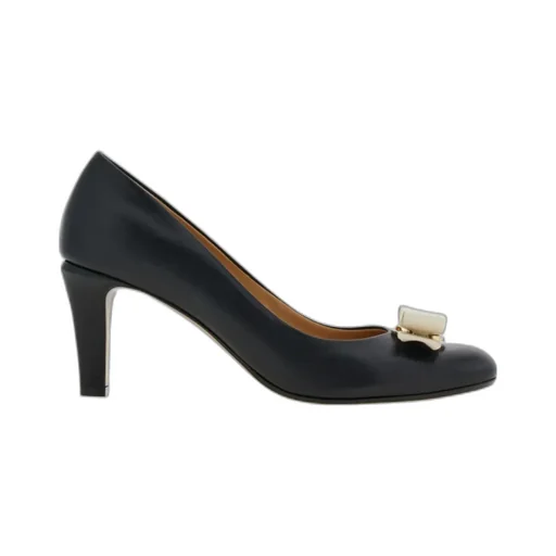 Vara Bow Pump Shoe