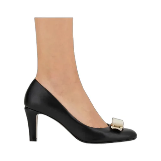 Vara Bow Pump Shoe