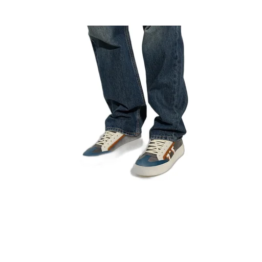 Logo Board Shoes