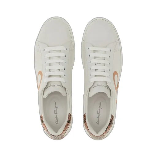 Low-Top Trainers