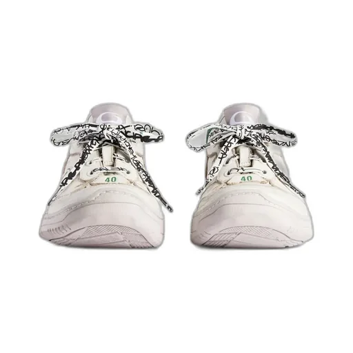 Hamptons Medium Worn-Out Sneaker