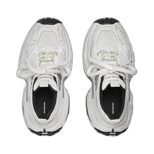 6Xl Hardware Sneaker