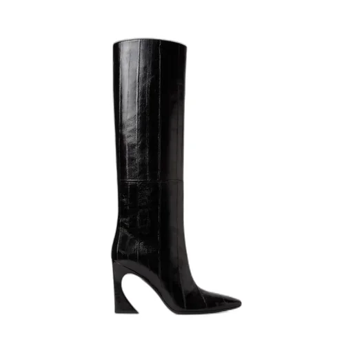 Arco Pointed-Toe Tubular Boots