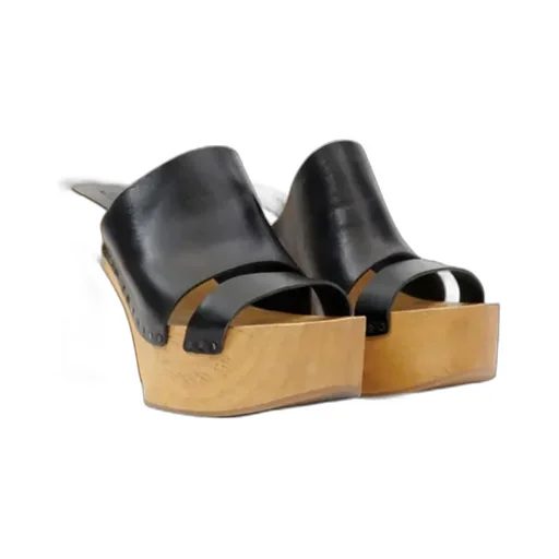 Hyun Clogs