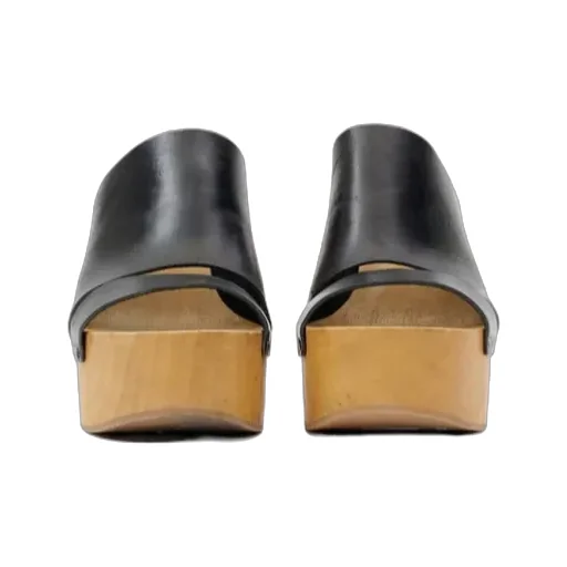 Hyun Clogs