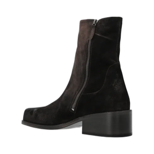 Square-Toed Short Boots