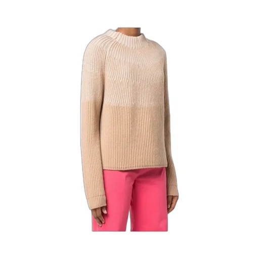 Long-Sleeved Pullover
