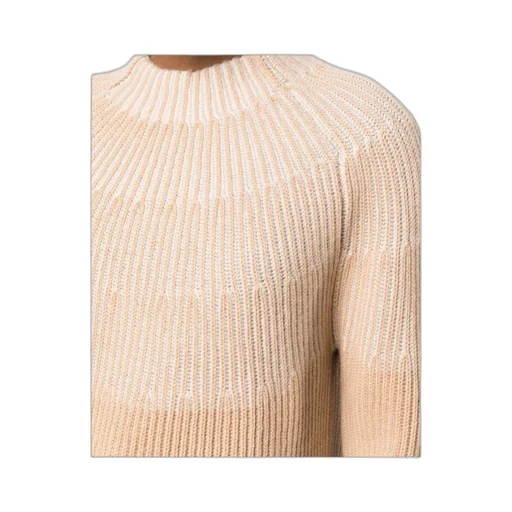 Long-Sleeved Pullover