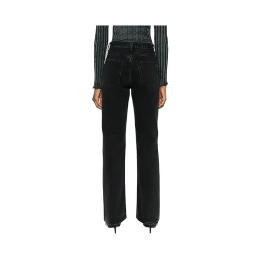High-Waisted Jeans