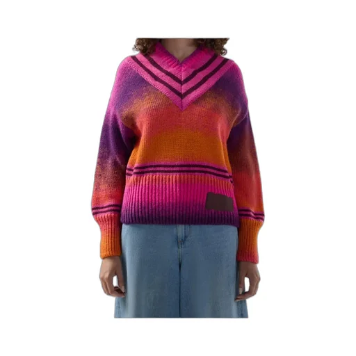 V-Neck Degrade Jumpers