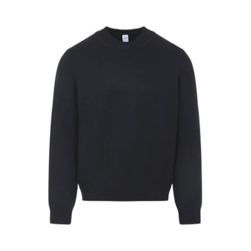 Long-Sleeved Crew Neck Sweater
