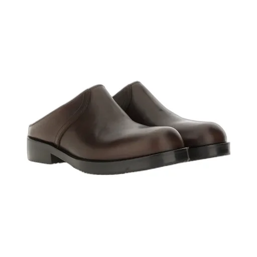 Round Toe Clogs