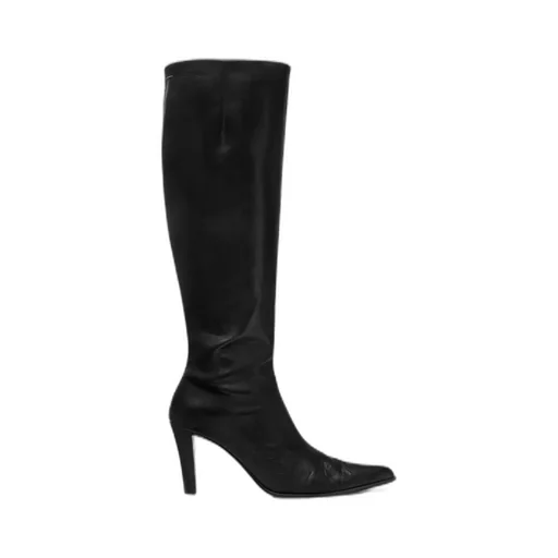 Pointed-Toe Heeled Boots