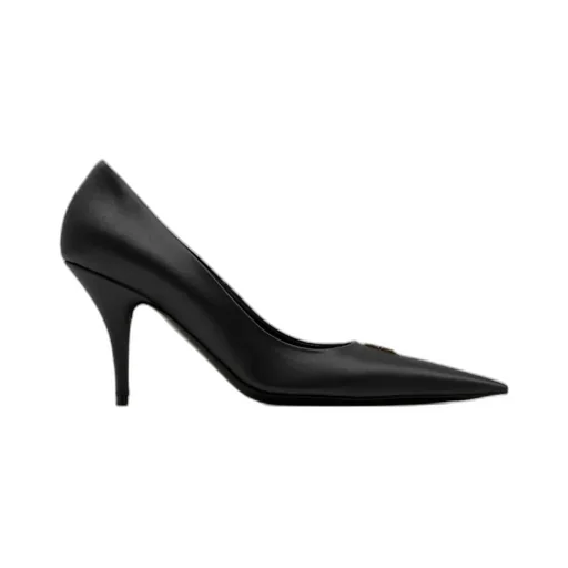 Logo Plaque Pointed-Toe Pumps