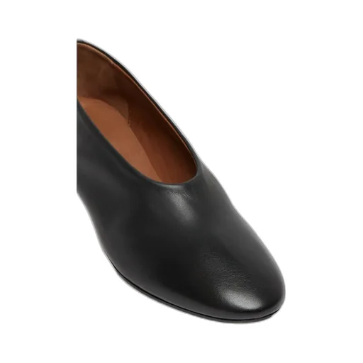 Coltello Inverno Round Toe Pumps