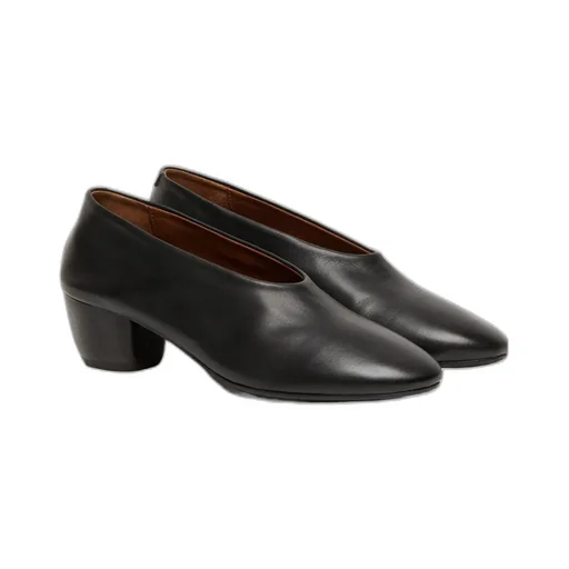Coltello Inverno Round Toe Pumps