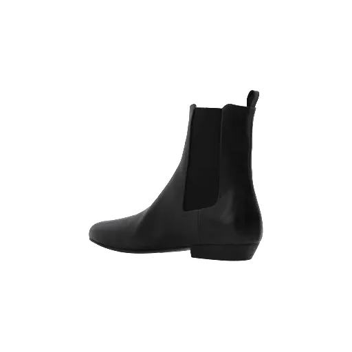 Pointed Toe Chelsea Boots