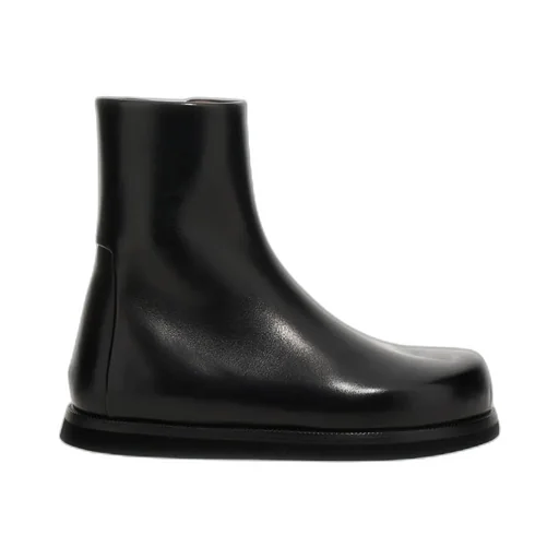 Accom Round Toe Ankle Boots
