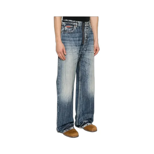 Wide-Leg Jeans