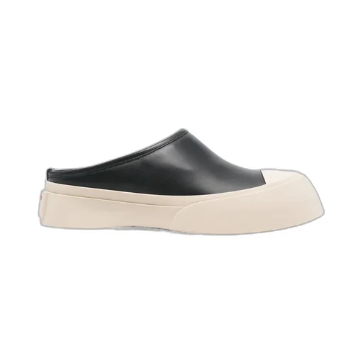 Pablo Round Toe Slippers