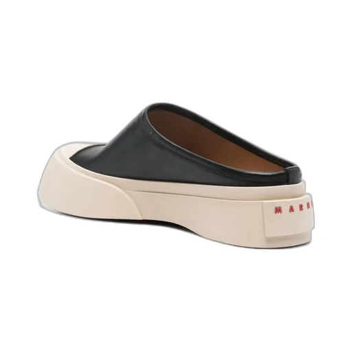 Pablo Round Toe Slippers