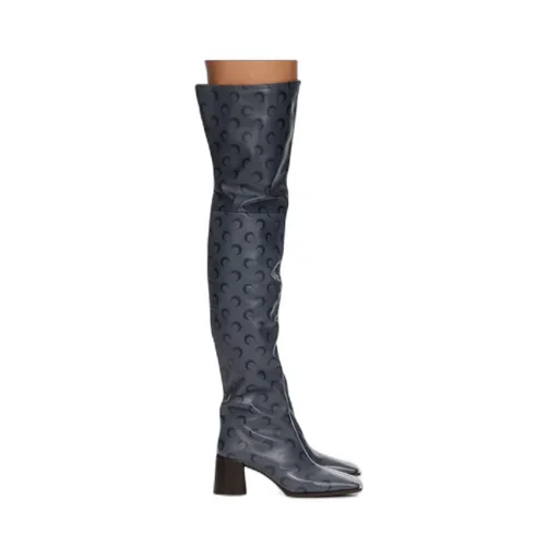 Square-Toe Boots