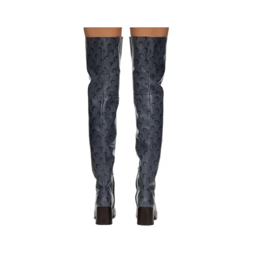 Square-Toe Boots