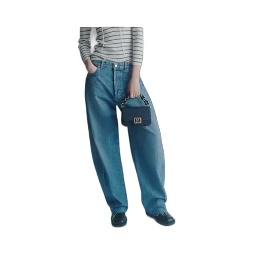 Relaxed Barrel-Leg Jeans