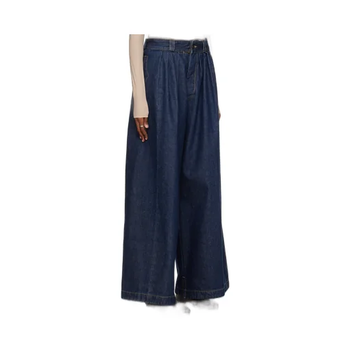Wide-Leg Pleated Jeans