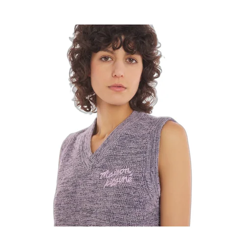 V-Neck Rib Vest