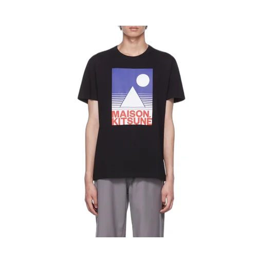 Graphic-Print T-Shirt
