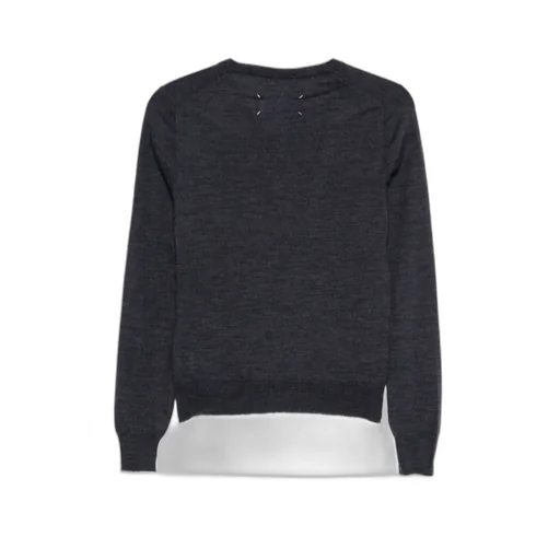 V-Neck Jumper
