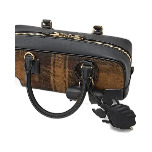 Amazona Shoulder Bag