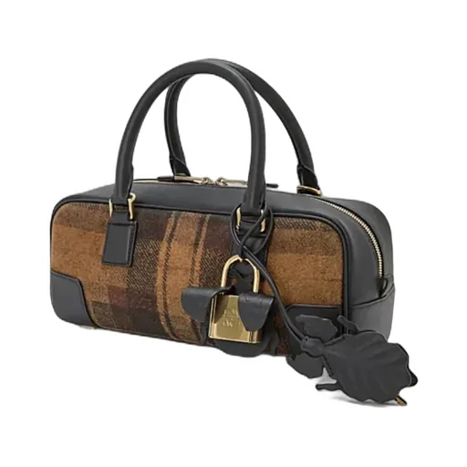Amazona Shoulder Bag