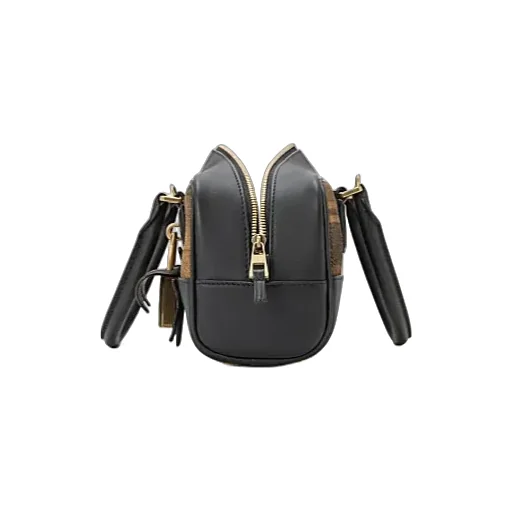 Amazona Shoulder Bag