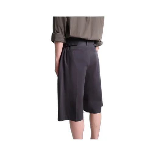 Maxi Pleated Bermuda Shorts