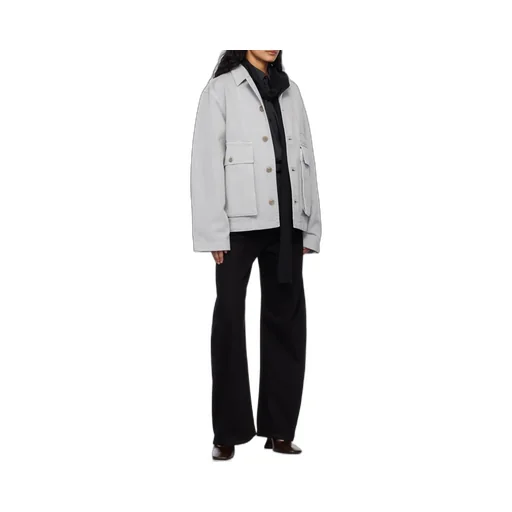 Long Sleeved Buttoned Jacket