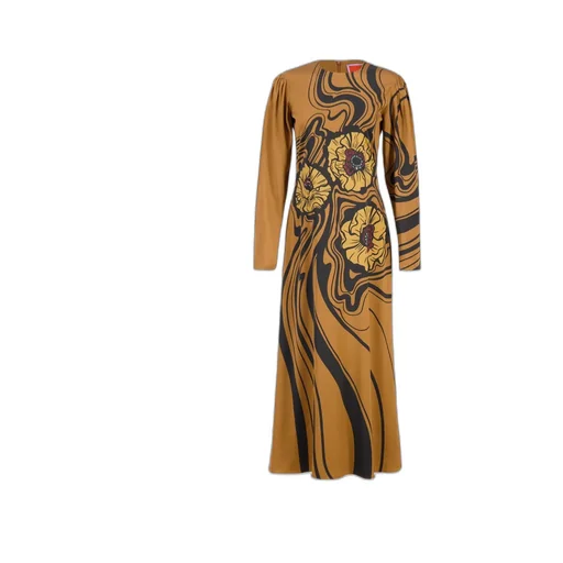 Clingy Swing Maxi Dress