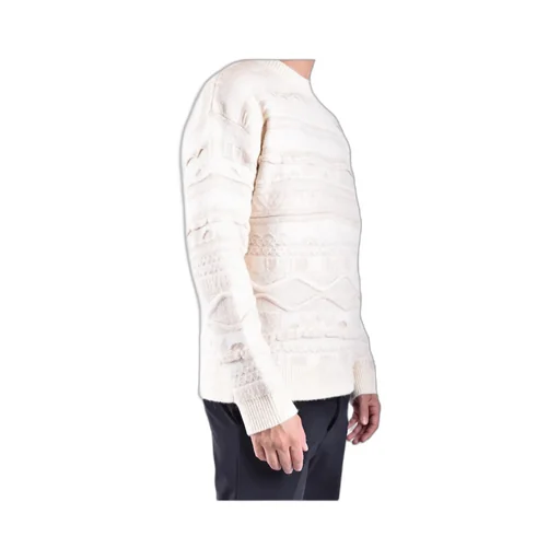 3D-Knit Sweater