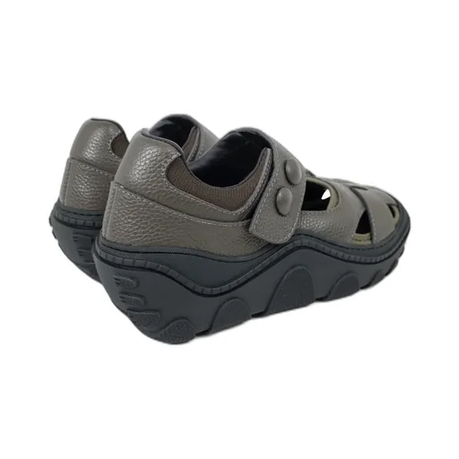 Round-Headed Sandals