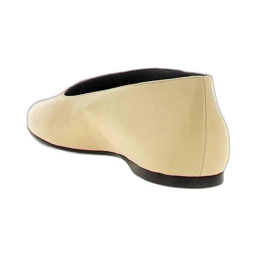 Round-Toe Flat Shoes