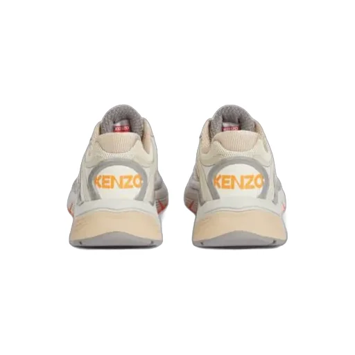 Pace Sneakers