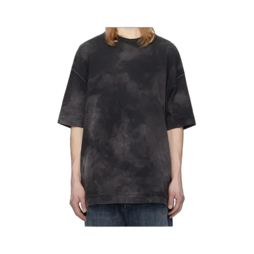 Short-Sleeved T-Shirt