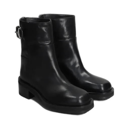 Square-Toed Short Boots