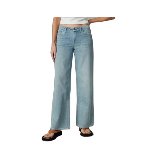 Belt-Loop Jeans