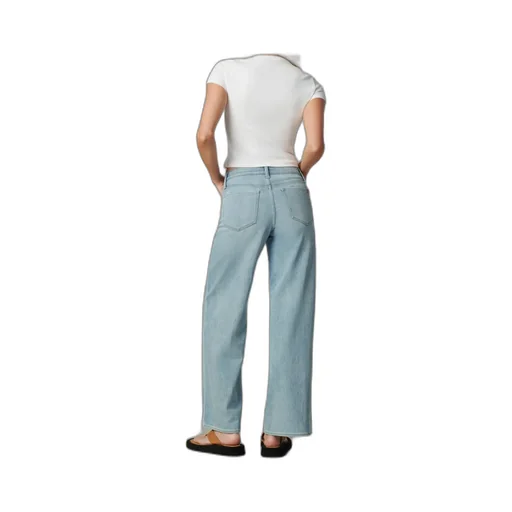Belt-Loop Jeans