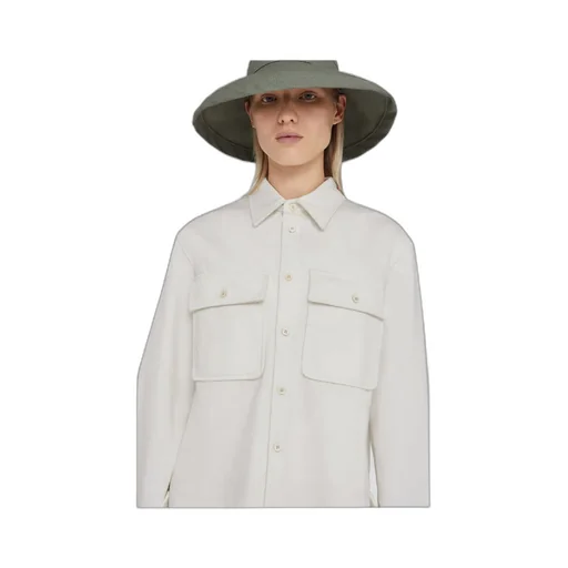 Buttoned Long-Sleeved Shirt
